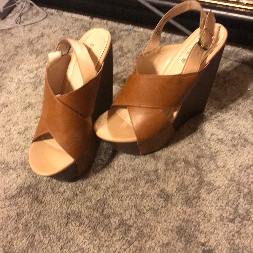 Tan Wedges